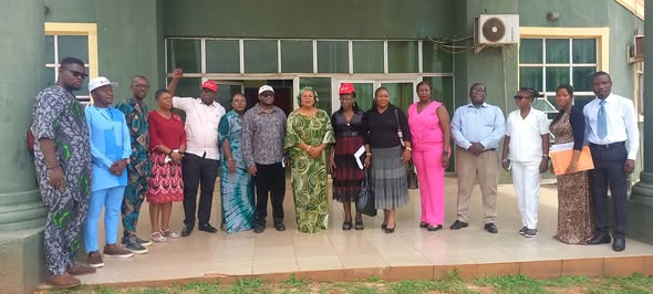 DR. UMEAKUEWULU RECEIVES NIPR ANAMBRA