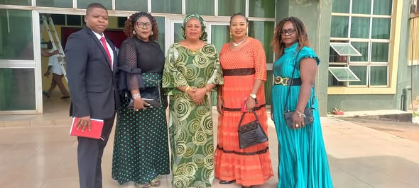 DR. UMEAKUEWULU RECEIVES CWO ADAZI-ANI