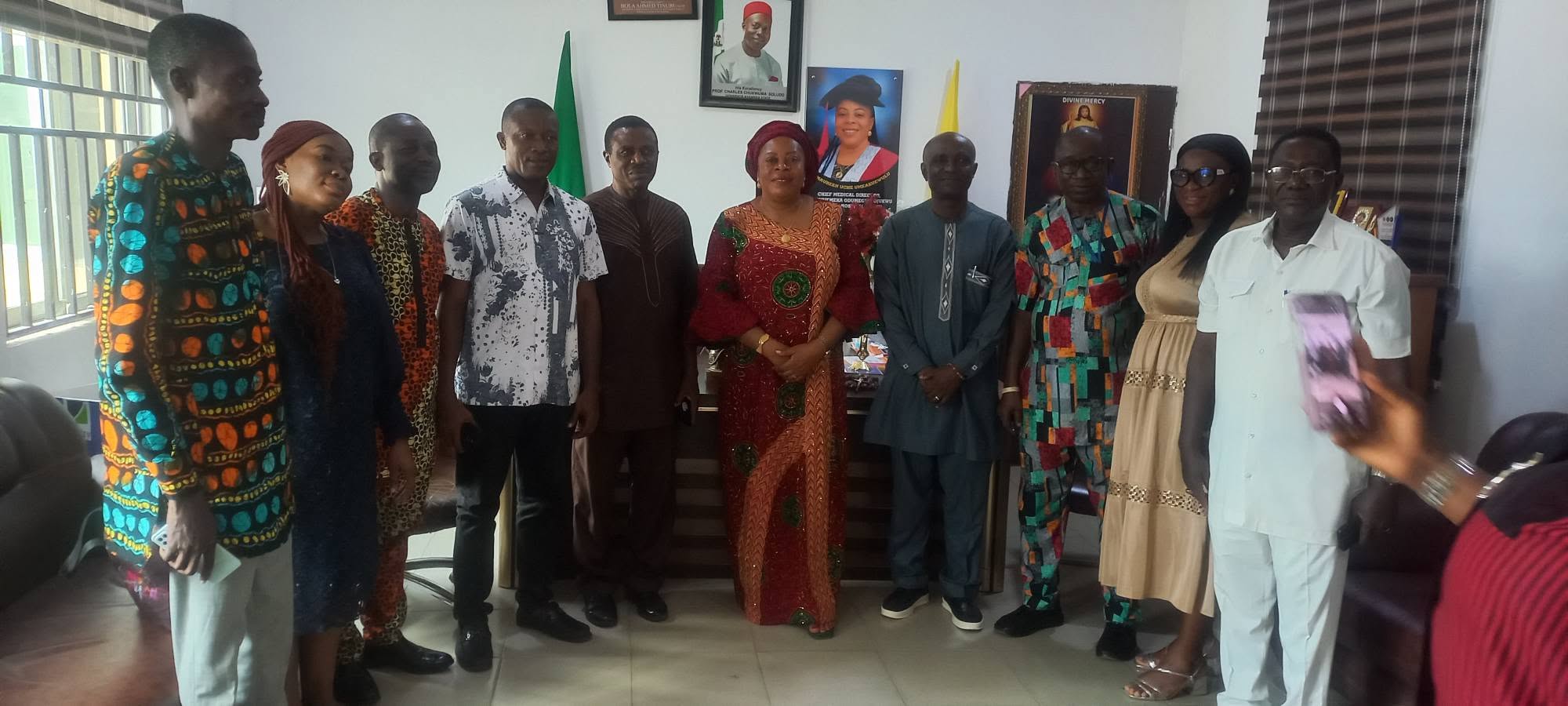 COOUTH CMD BRAINSTORMS WITH COOU PHARMACY DEPARTMENT